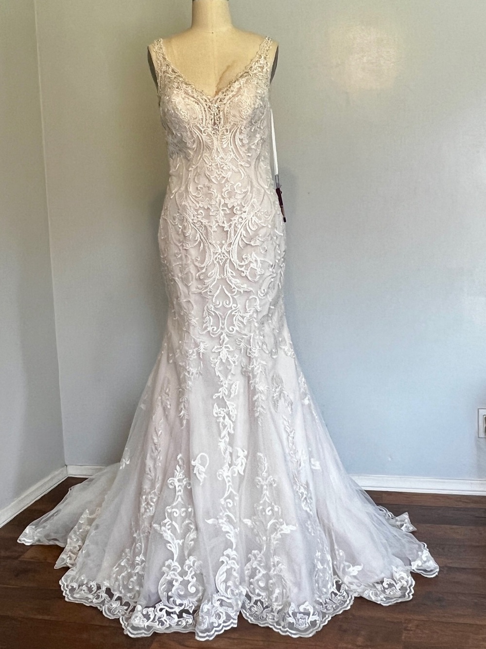 Ivory-Champagne V-Neck Lace Mermaid Wedding Dress - Picture 4 of 12